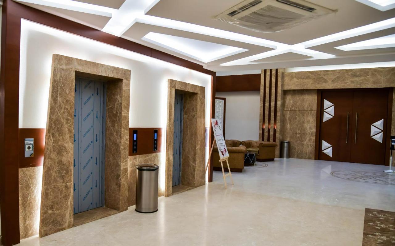 Shree Ganga Smb Hotels Uddzsaín Kültér fotó