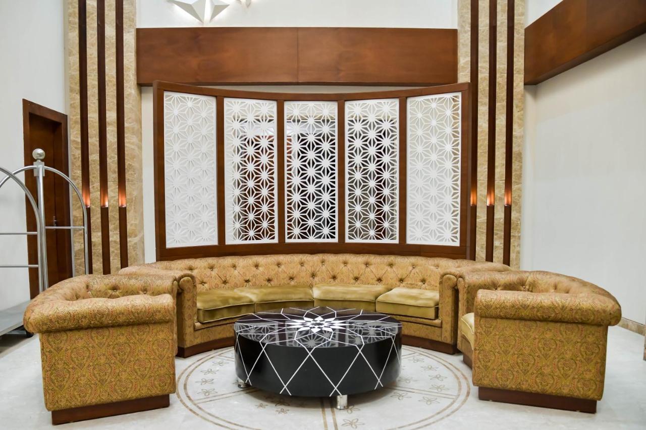 Shree Ganga Smb Hotels Uddzsaín Kültér fotó