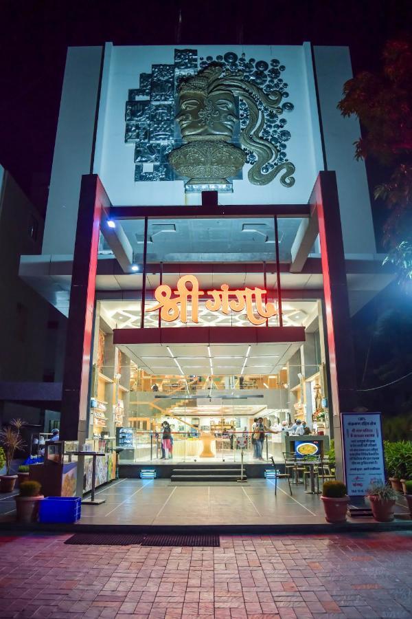 Shree Ganga Smb Hotels Uddzsaín Kültér fotó