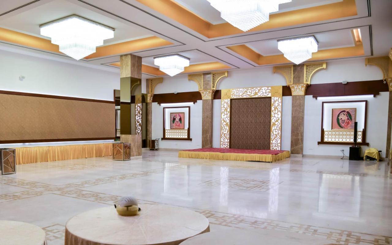 Shree Ganga Smb Hotels Uddzsaín Kültér fotó